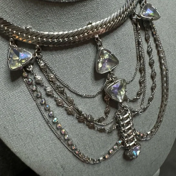 Unique Rhinestone Layered Necklace - Picture 4 of 4